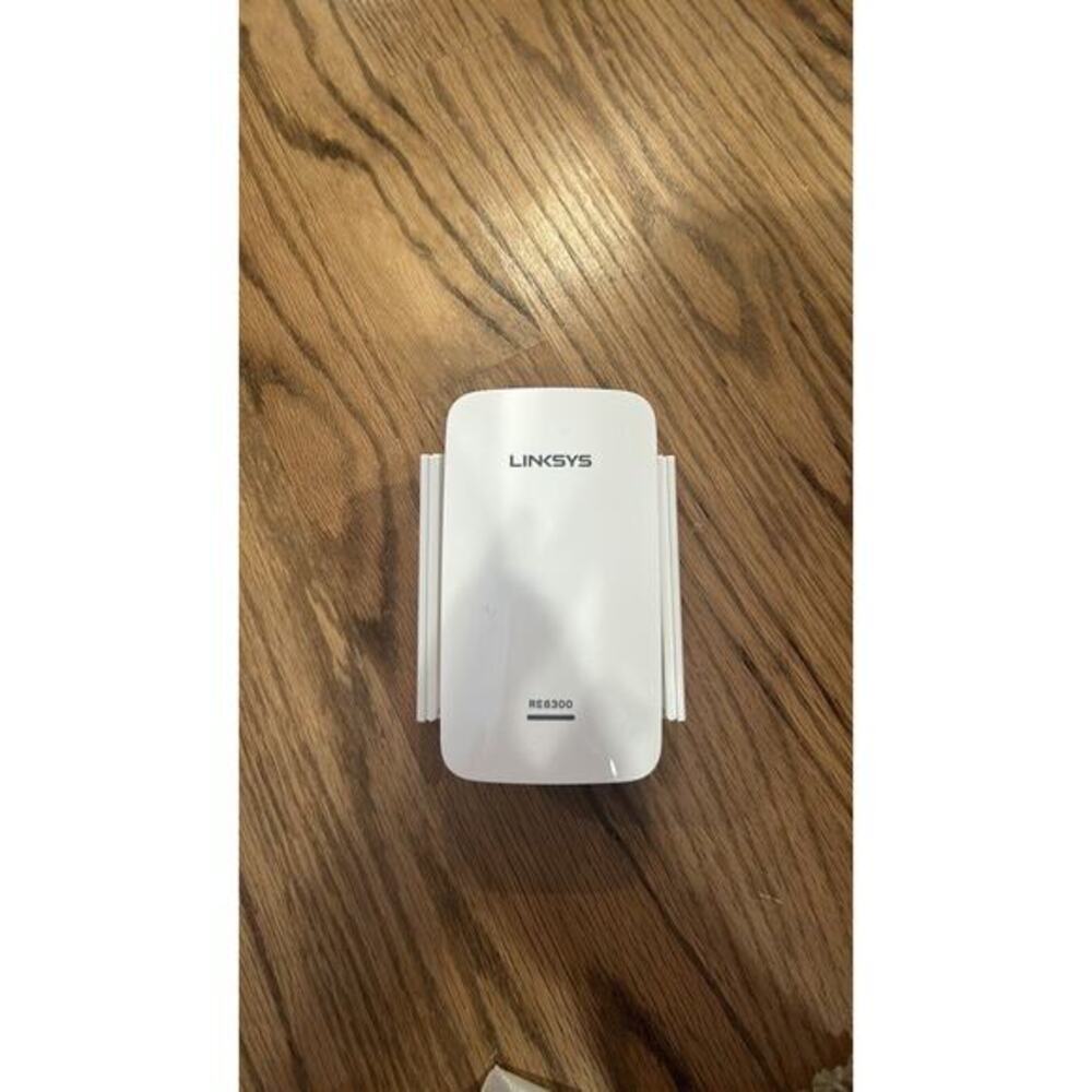 Linksys RE6300 WiFi Range Extender